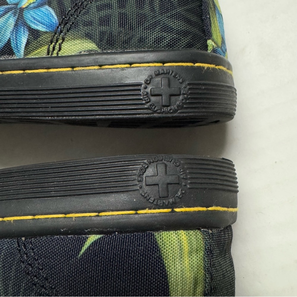 Dr. Martens Hackney Lace Up Canvas Boots In Black Hawaiian Floral Print Size: 6 - Picture 8 of 10